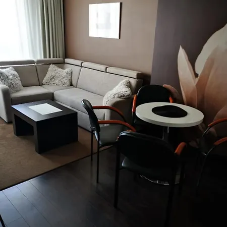 Prywatny Salon Z Aneksem Kuchennym, Sypialnia W Diva