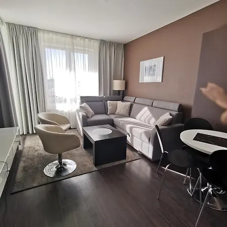 Prywatny Salon Z Aneksem Kuchennym, Sypialnia W Diva