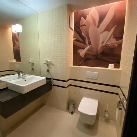 Apartman Prywatny Salon Z Aneksem Kuchennym, Sypialnia W Diva