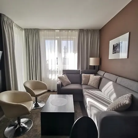 Prywatny Salon Z Aneksem Kuchennym, Sypialnia W Diva